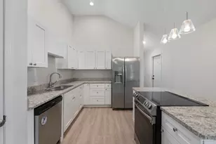 1039 Isabella Rd, Cantonment, FL 32533 - Photo 9