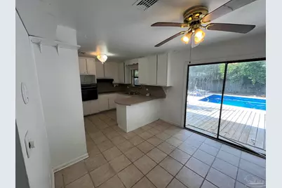 4511 St Nazaire Rd, Pensacola, FL 32505 - Photo 7