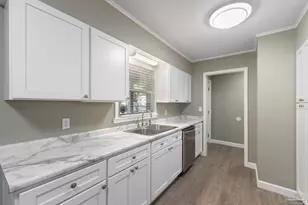 4252 Acacia Dr, Pensacola, FL 32503 - Photo 5