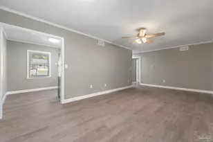 4252 Acacia Dr, Pensacola, FL 32503 - Photo 7