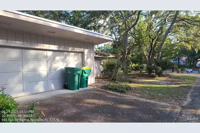 945 Rue De Palms, Niceville, FL 32578 - Photo 3