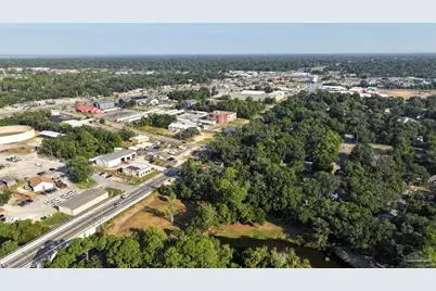 610 S Old Corry Field Rd, Pensacola, FL 32507 - Photo 11