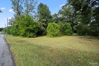 21 W Detroit Blvd, Pensacola, FL 32534 - Photo 15