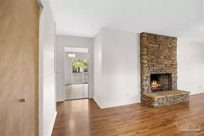 6127 Cherokee Dr, Milton, FL 32570 - Photo 5