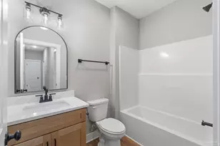 406 Hancock Ln, Pensacola, FL 32503 - Photo 21