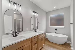 406 Hancock Ln, Pensacola, FL 32503 - Photo 29