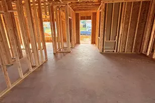 7727 Piper Cir, Milton, FL 32583 - Photo 9