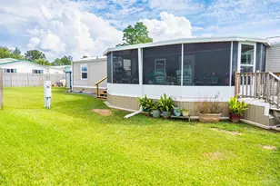 1948 Ridgewood Dr, Lillian, AL 36549 - Photo 3