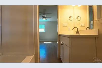 213 Emerald Ave, Pensacola, FL 32505 - Photo 11