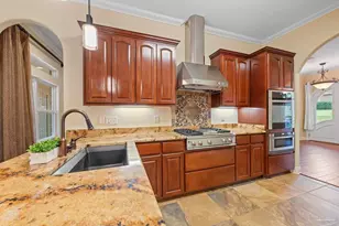 1011 Bucyrus Ln, Cantonment, FL 32533 - Photo 7