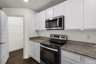 7348 Lakeside Oak Ct, Pensacola, FL 32526 - Photo 9