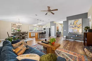 2423 Raider Ln, Navarre, FL 32566 - Photo 5