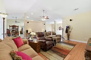 5668 Als Way, Milton, FL 32583 - Photo 9