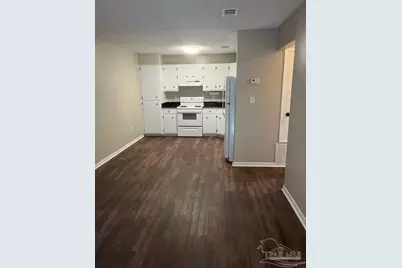 3202 Redwood Ln #B, Gulf Breeze, FL 32563 - Photo 3