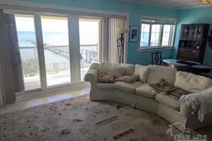 825 Bayshore Dr, Pensacola, FL 32507 - Photo 11