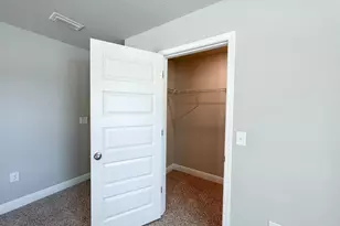 300 S F St, Pensacola, FL 32502 - Photo 11