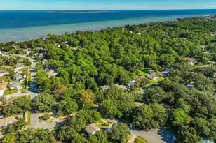 2703 Sanibel Pl, Gulf Breeze, FL 32563 - Photo 11