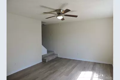 728 N Fairfield Dr, Pensacola, FL 32506 - Photo 3
