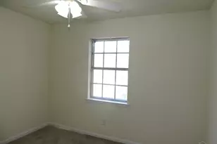 728 N Fairfield Dr, Pensacola, FL 32506 - Photo 9