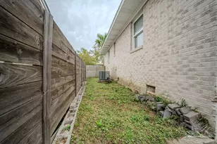 301 N Stillman St, Pensacola, FL 32505 - Photo 7