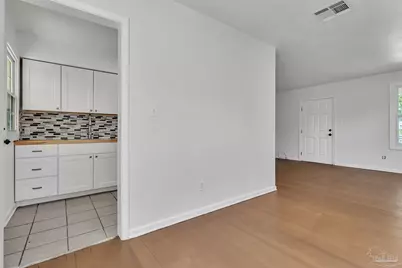 811 W Jordan St, Pensacola, FL 32501 - Photo 5