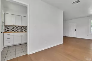 811 W Jordan St, Pensacola, FL 32501 - Photo 5