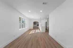 214 SE Kalash Rd, Pensacola, FL 32507 - Photo 9