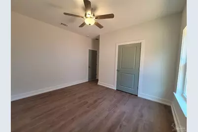 8401 Segura St, Navarre, FL 32566 - Photo 17