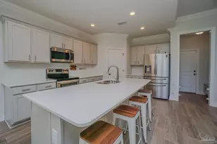 9953 Suwanee Ln, Pensacola, FL 32526 - Photo 15