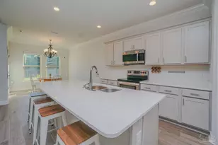 9953 Suwanee Ln, Pensacola, FL 32526 - Photo 9