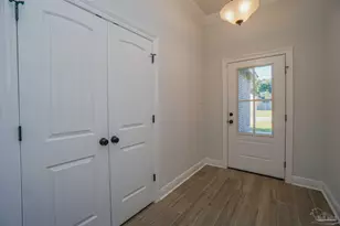 9953 Suwanee Ln, Pensacola, FL 32526 - Photo 5