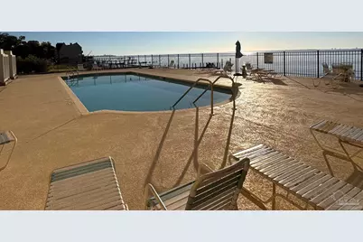 825 Bayshore Dr #205, Pensacola, FL 32507 - Photo 13