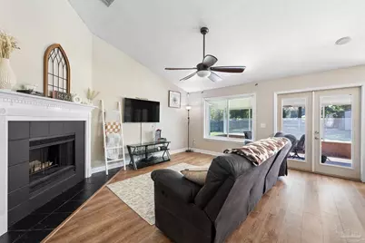 3660 Misty Woods Cir, Pace, FL 32571 - Photo 7