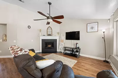 3660 Misty Woods Cir, Pace, FL 32571 - Photo 9