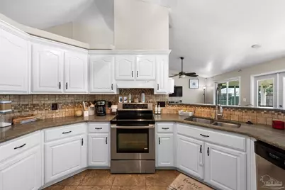 3660 Misty Woods Cir, Pace, FL 32571 - Photo 15