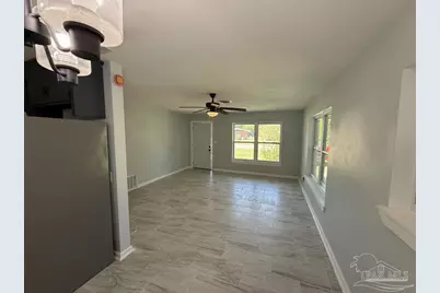 6406 Sellers Dr, Milton, FL 32570 - Photo 7