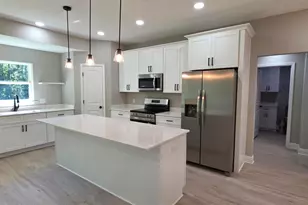 255 W Kingsfield Rd, Cantonment, FL 32533 - Photo 9