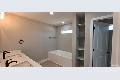 255 W Kingsfield Rd, Cantonment, FL 32533 - Photo 17