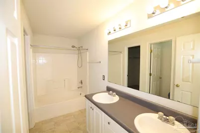 319 Mizzen Ln, Pensacola, FL 32507 - Photo 13