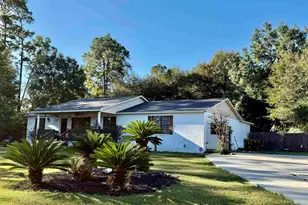 1355 Wishbone Dr, Cantonment, FL 32533 - Photo 3