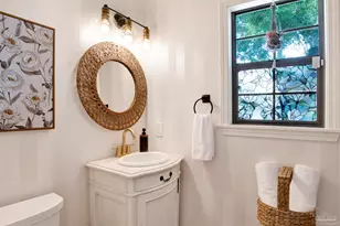 704 Bayshore Dr, Pensacola, FL 32507 - Photo 35