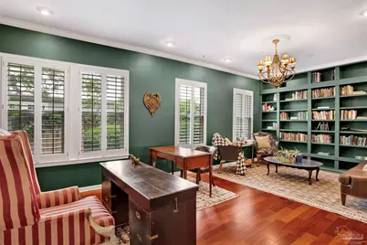 704 Bayshore Dr, Pensacola, FL 32507 - Photo 11