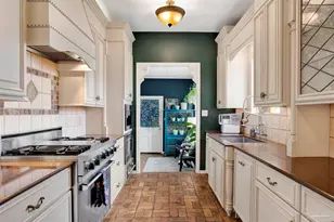 704 Bayshore Dr, Pensacola, FL 32507 - Photo 15