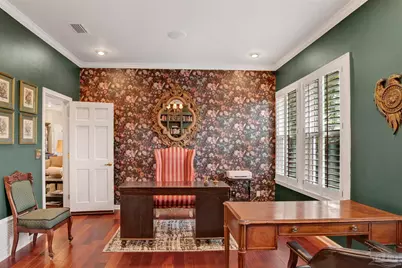 704 Bayshore Dr, Pensacola, FL 32507 - Photo 13