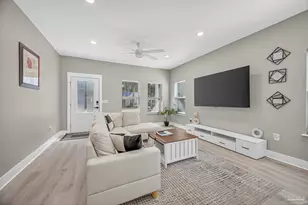 8355 Dudley Ave, Pensacola, FL 32504 - Photo 9