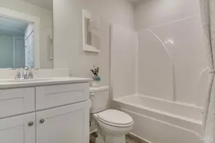 3976 Pendragon Cir, Milton, FL 32583 - Photo 13