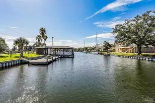 2653 Del Mar Dr, Gulf Breeze, FL 32563 - Photo 9