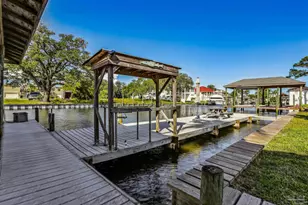 2653 Del Mar Dr, Gulf Breeze, FL 32563 - Photo 7