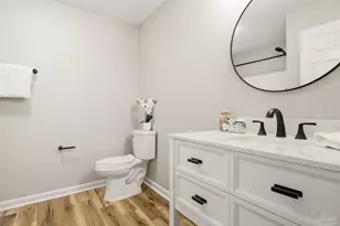 8801 Camshire Cir, Pensacola, FL 32507 - Photo 15