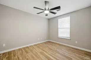 8801 Camshire Cir, Pensacola, FL 32507 - Photo 19
